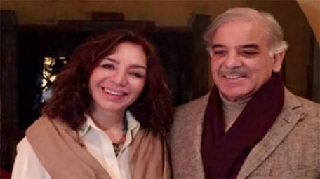 tehmina-durrani-moves-into-smaller-house-to-promote-simple-living-1421187348-9388